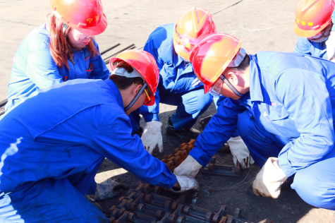 發(fā)揮黨員模范作用 助力鍋爐檢修消缺