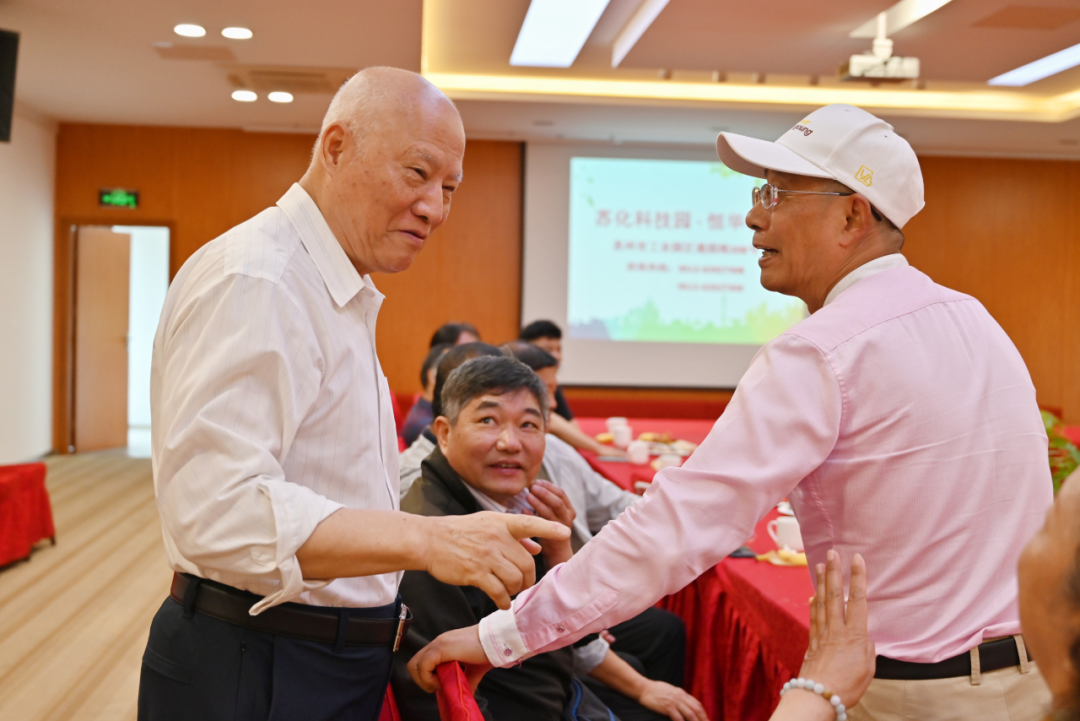 1748914603723816.png 640 (9).png